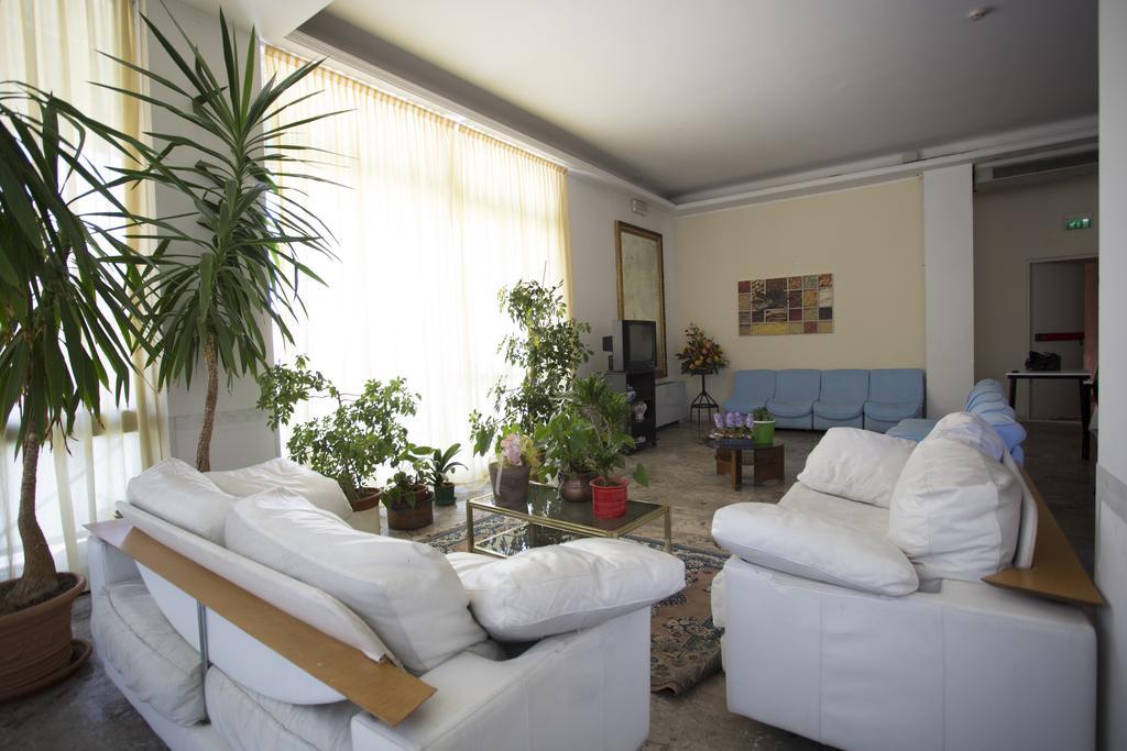 Hotel Europa Rimini Bagian luar foto