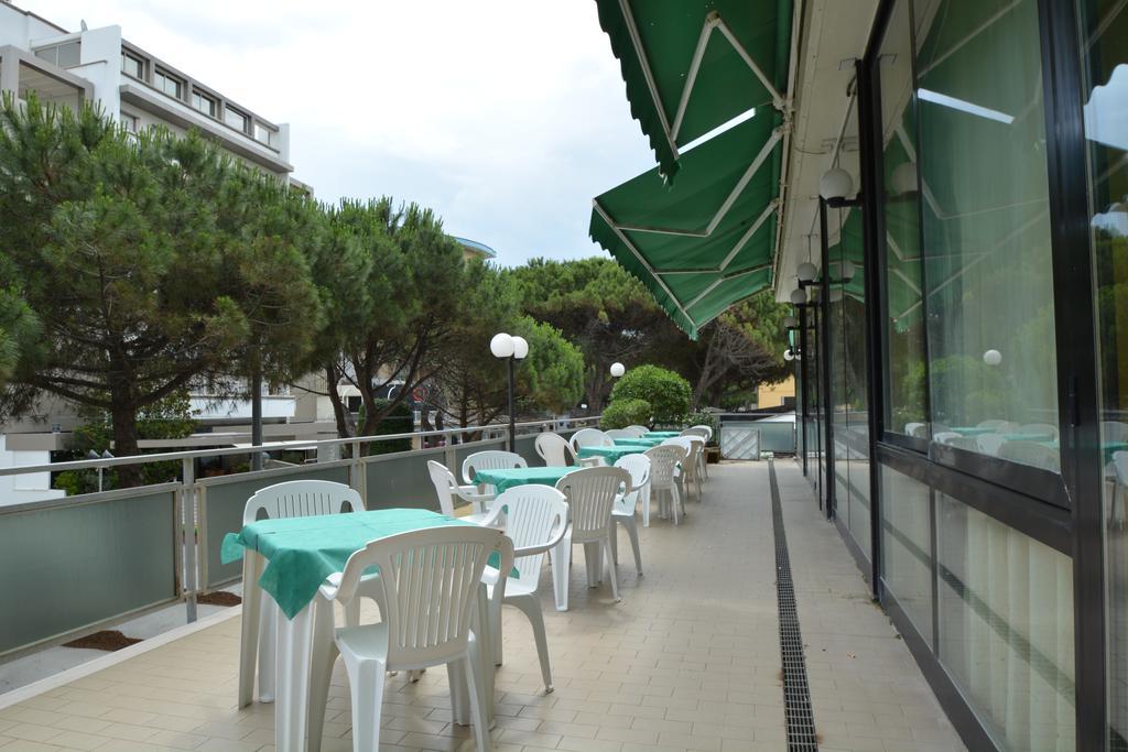 Hotel Europa Rimini Bagian luar foto